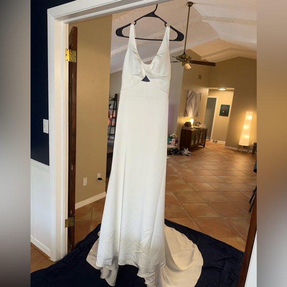 Maggie Sottero Iliana by Rebecca Ingram Wedding Dress - Picture 6 of 14